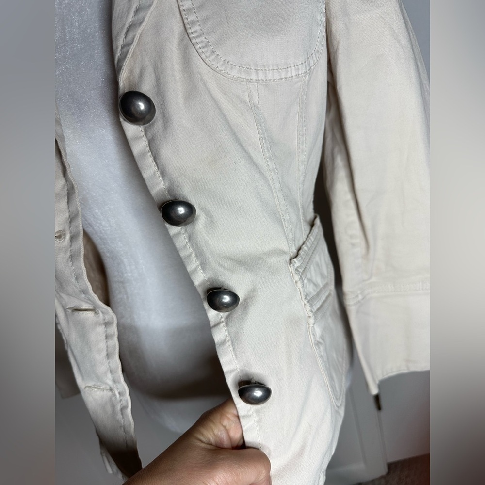 Banana Republic Cream Blazer with Notched Lapel and Tailored Fit size 6 - Picture 6 of 12